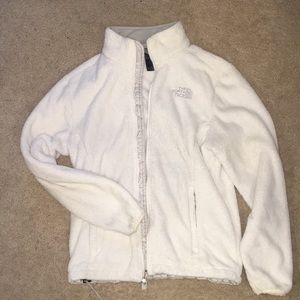 White fuzzy northface Osito 2 jacket